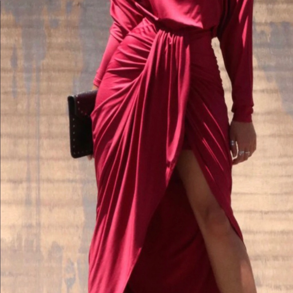 Harper Off Shoulder Ruched Bodycon - Picture 2 of 3